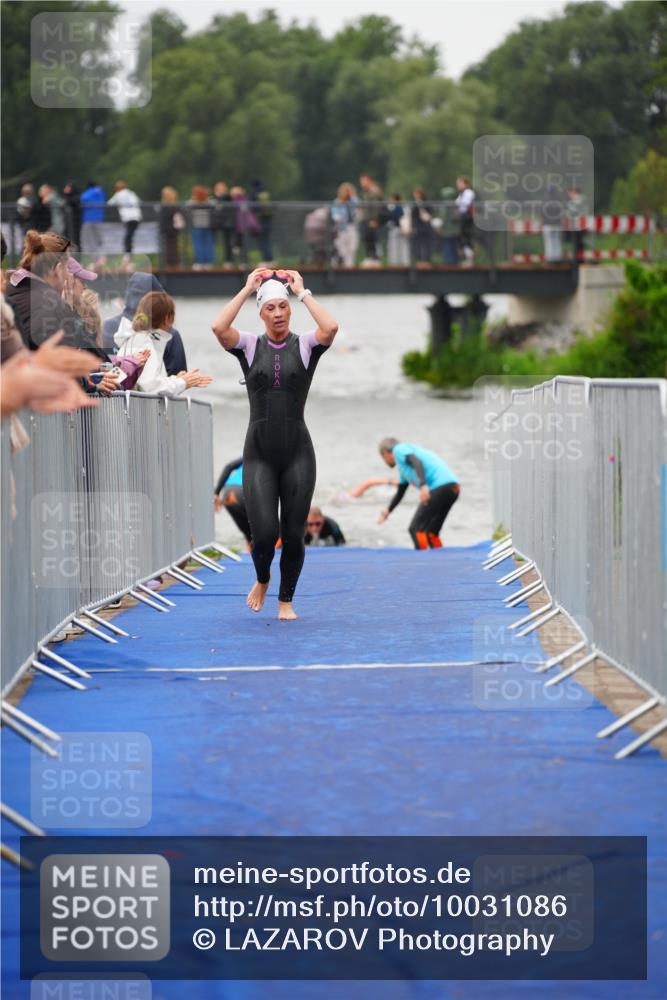 30.08.2026 - Elbe Triathlon Hamburg LAZAROV Photography http://msf.ph/oto/10031086 30.08.2026 08:34:57 Schwimmen 309, 368 meine-sportfotos.de