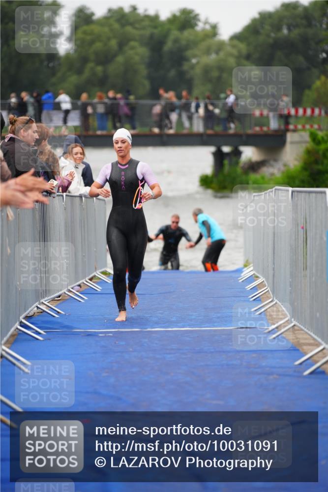 30.08.2026 - Elbe Triathlon Hamburg LAZAROV Photography http://msf.ph/oto/10031091 30.08.2026 08:34:58 Schwimmen 309, 368 meine-sportfotos.de