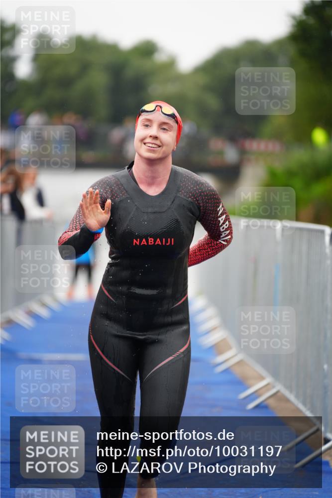 30.08.2026 - Elbe Triathlon Hamburg LAZAROV Photography http://msf.ph/oto/10031197 30.08.2026 08:35:27 Schwimmen 334, 357 meine-sportfotos.de