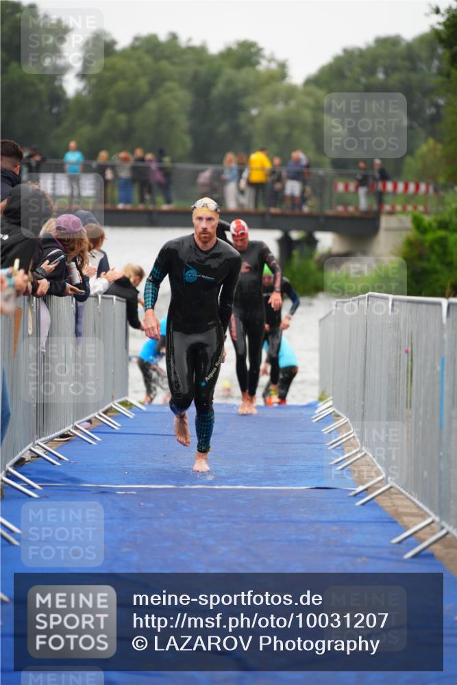 30.08.2026 - Elbe Triathlon Hamburg LAZAROV Photography http://msf.ph/oto/10031207 30.08.2026 08:35:56 Schwimmen 312 meine-sportfotos.de