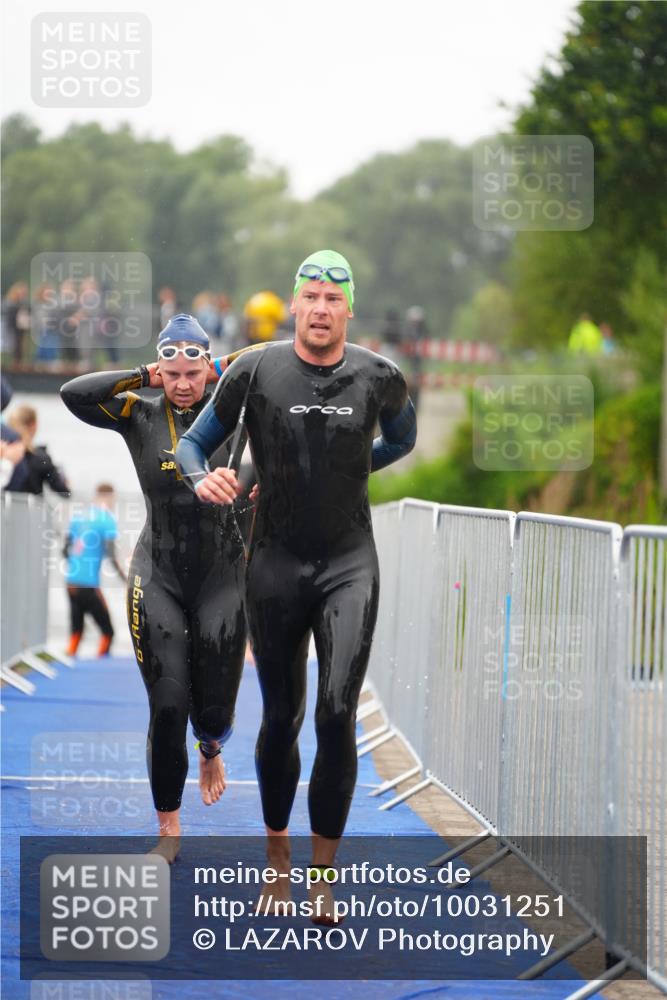 30.08.2026 - Elbe Triathlon Hamburg LAZAROV Photography http://msf.ph/oto/10031251 30.08.2026 08:36:04 Schwimmen 254, 280, 312, 356 meine-sportfotos.de