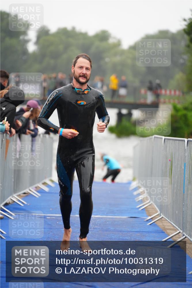 30.08.2026 - Elbe Triathlon Hamburg LAZAROV Photography http://msf.ph/oto/10031319 30.08.2026 08:36:17 Schwimmen 254, 269, 280, 294, 356, 374 meine-sportfotos.de