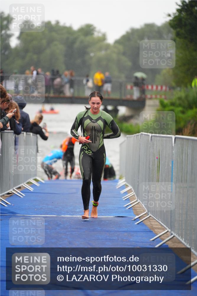 30.08.2026 - Elbe Triathlon Hamburg LAZAROV Photography http://msf.ph/oto/10031330 30.08.2026 08:36:28 Schwimmen 294, 360 meine-sportfotos.de