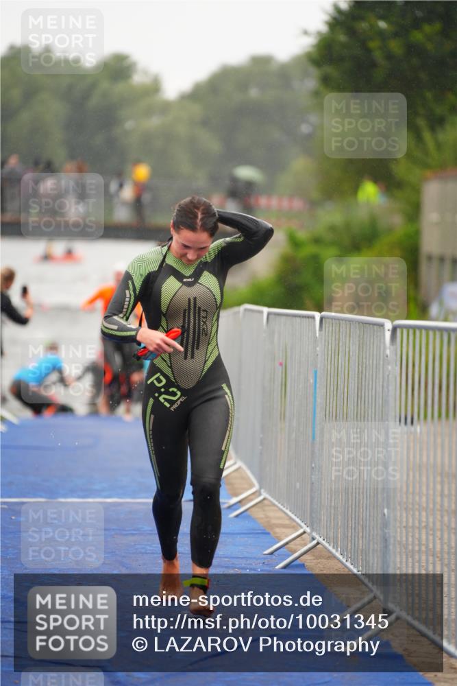 30.08.2026 - Elbe Triathlon Hamburg LAZAROV Photography http://msf.ph/oto/10031345 30.08.2026 08:36:29 Schwimmen 294, 360 meine-sportfotos.de