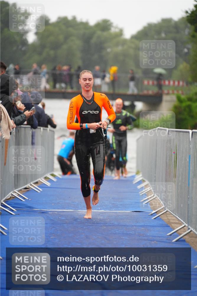 30.08.2026 - Elbe Triathlon Hamburg LAZAROV Photography http://msf.ph/oto/10031359 30.08.2026 08:36:34 Schwimmen 294, 360, 388 meine-sportfotos.de