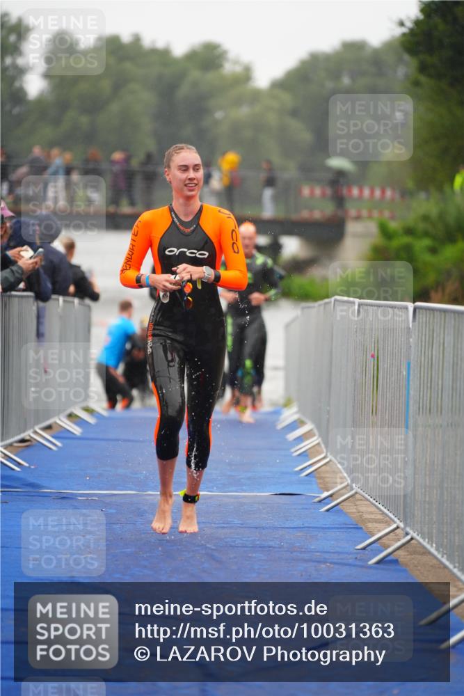 30.08.2026 - Elbe Triathlon Hamburg LAZAROV Photography http://msf.ph/oto/10031363 30.08.2026 08:36:34 Schwimmen 294, 360, 388 meine-sportfotos.de