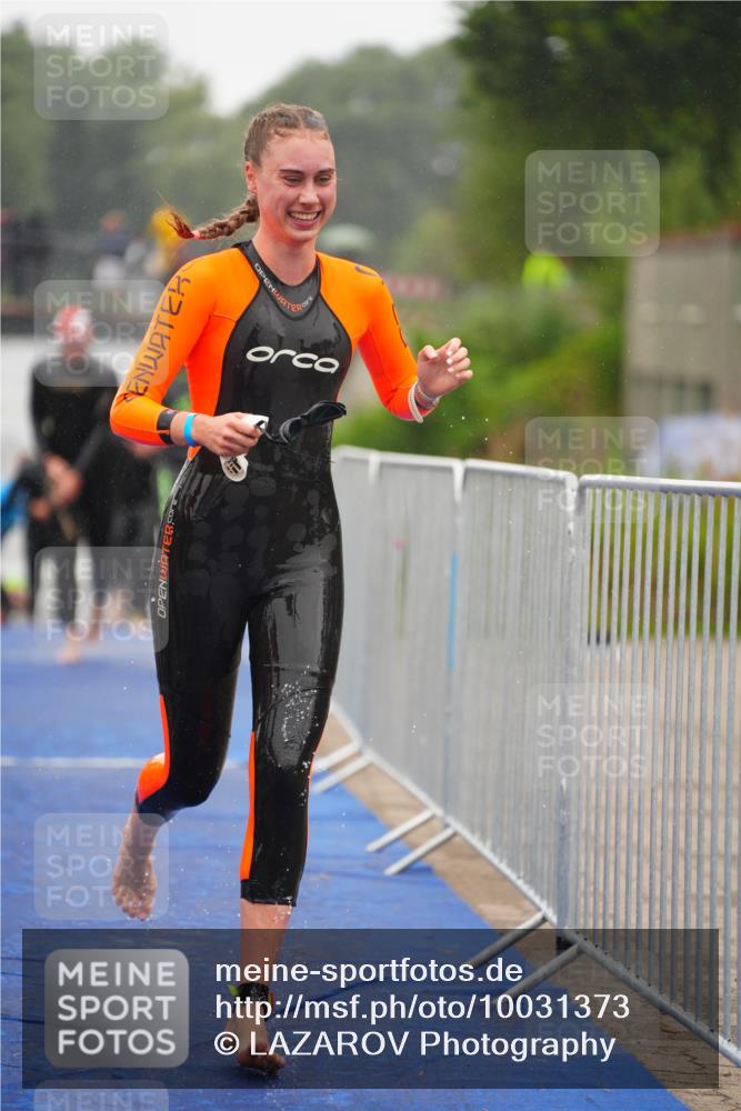 30.08.2026 - Elbe Triathlon Hamburg LAZAROV Photography http://msf.ph/oto/10031373 30.08.2026 08:36:35 Schwimmen 360, 388 meine-sportfotos.de