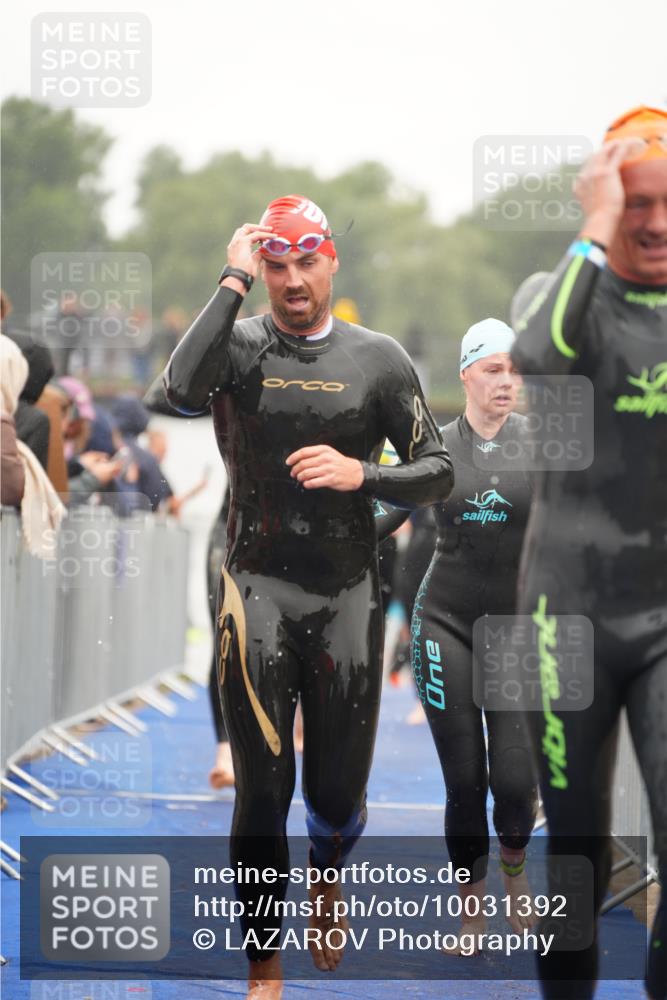 30.08.2026 - Elbe Triathlon Hamburg LAZAROV Photography http://msf.ph/oto/10031392 30.08.2026 08:36:40 Schwimmen 244, 307, 308, 326, 328, 335, 360, 388 meine-sportfotos.de