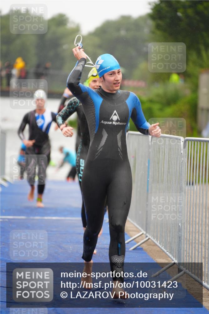 30.08.2026 - Elbe Triathlon Hamburg LAZAROV Photography http://msf.ph/oto/10031423 30.08.2026 08:36:46 Schwimmen 244, 268, 290, 307, 308, 326, 328, 335, 382, 388 meine-sportfotos.de