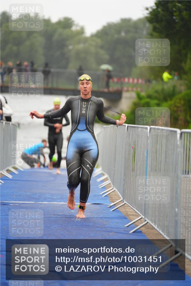 30.08.2026 - Elbe Triathlon Hamburg LAZAROV Photography http://msf.ph/oto/10031451 30.08.2026 08:36:55 Schwimmen 244, 268, 290, 307, 308, 326, 328, 335, 372, 382 meine-sportfotos.de