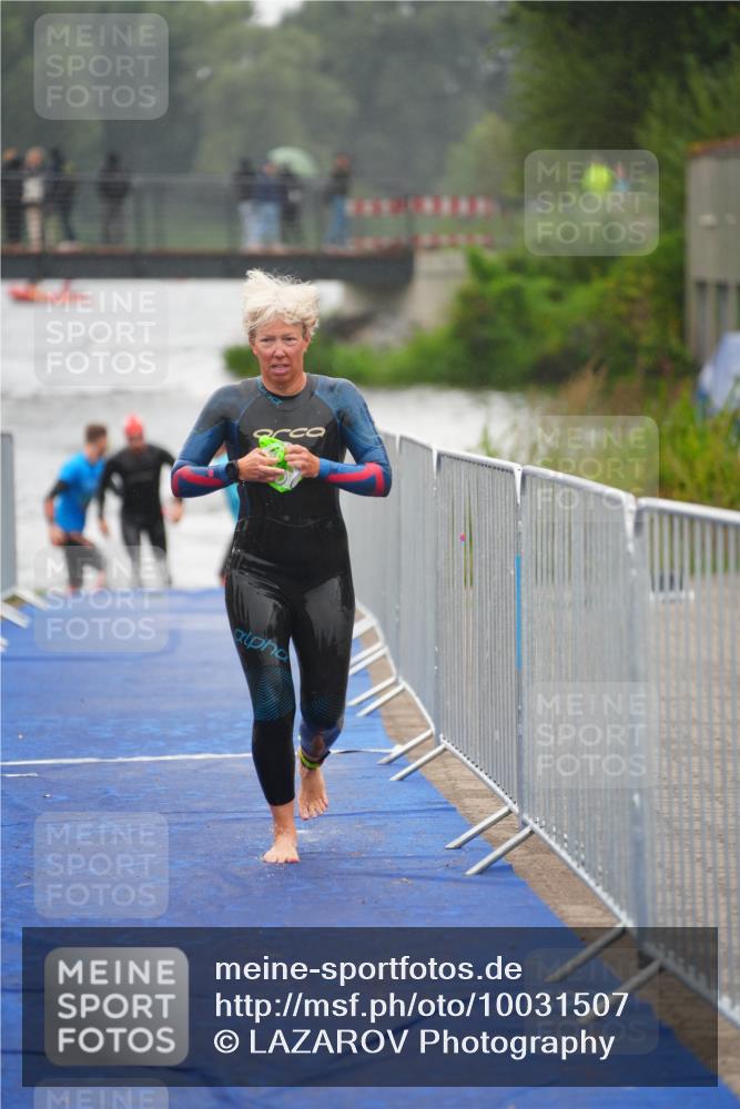 30.08.2026 - Elbe Triathlon Hamburg LAZAROV Photography http://msf.ph/oto/10031507 30.08.2026 08:37:08 Schwimmen 272, 349, 372 meine-sportfotos.de