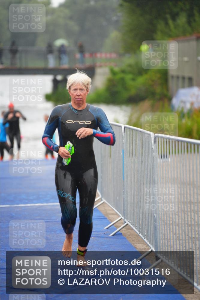 30.08.2026 - Elbe Triathlon Hamburg LAZAROV Photography http://msf.ph/oto/10031516 30.08.2026 08:37:09 Schwimmen 272, 349, 372 meine-sportfotos.de
