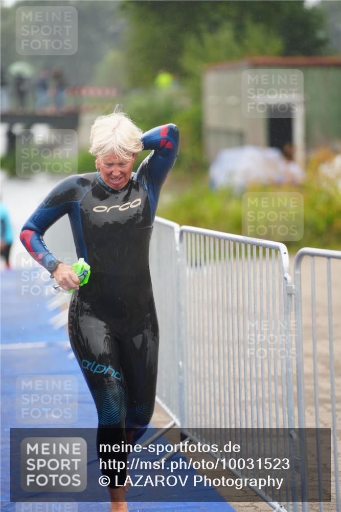 30.08.2026 - Elbe Triathlon Hamburg LAZAROV Photography http://msf.ph/oto/10031523 30.08.2026 08:37:09 Schwimmen 272, 349, 372 meine-sportfotos.de
