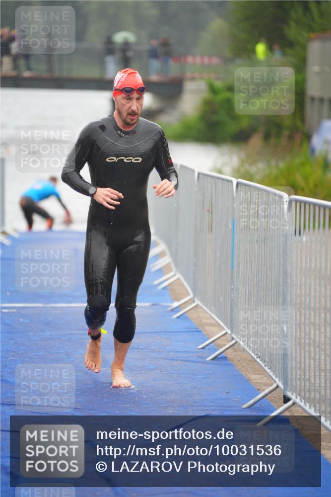 30.08.2026 - Elbe Triathlon Hamburg LAZAROV Photography http://msf.ph/oto/10031536 30.08.2026 08:37:18 Schwimmen 313, 349 meine-sportfotos.de