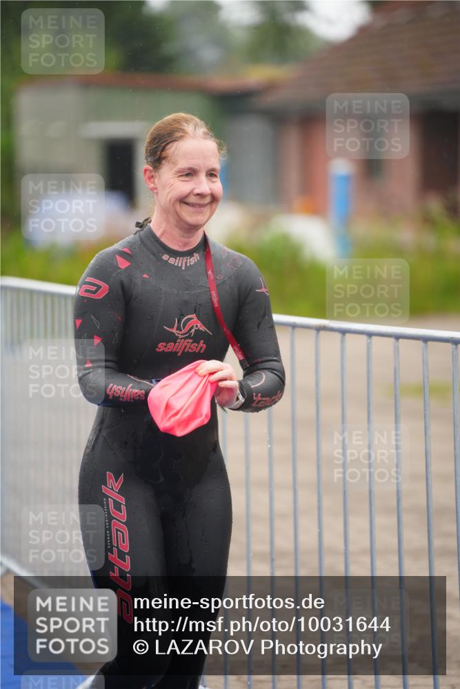 30.08.2026 - Elbe Triathlon Hamburg LAZAROV Photography http://msf.ph/oto/10031644 30.08.2026 08:37:36 Schwimmen 361 meine-sportfotos.de