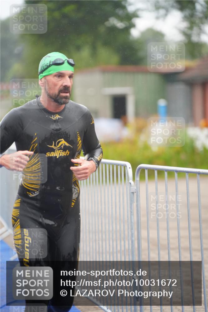 30.08.2026 - Elbe Triathlon Hamburg LAZAROV Photography http://msf.ph/oto/10031672 30.08.2026 08:37:48 Schwimmen 295, 361 meine-sportfotos.de