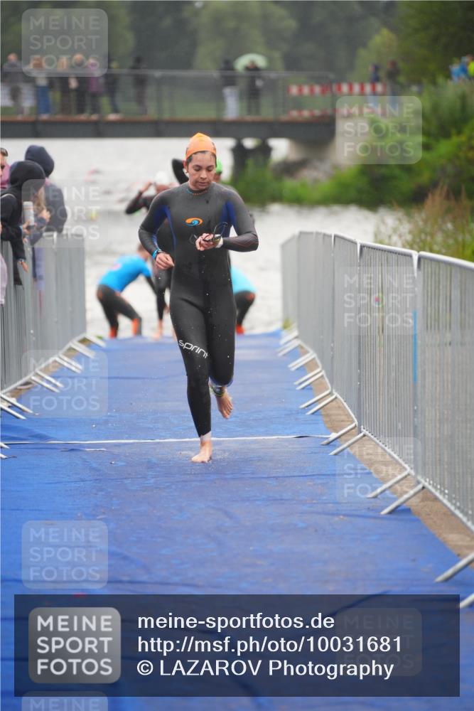 30.08.2026 - Elbe Triathlon Hamburg LAZAROV Photography http://msf.ph/oto/10031681 30.08.2026 08:38:05 Schwimmen 338 meine-sportfotos.de