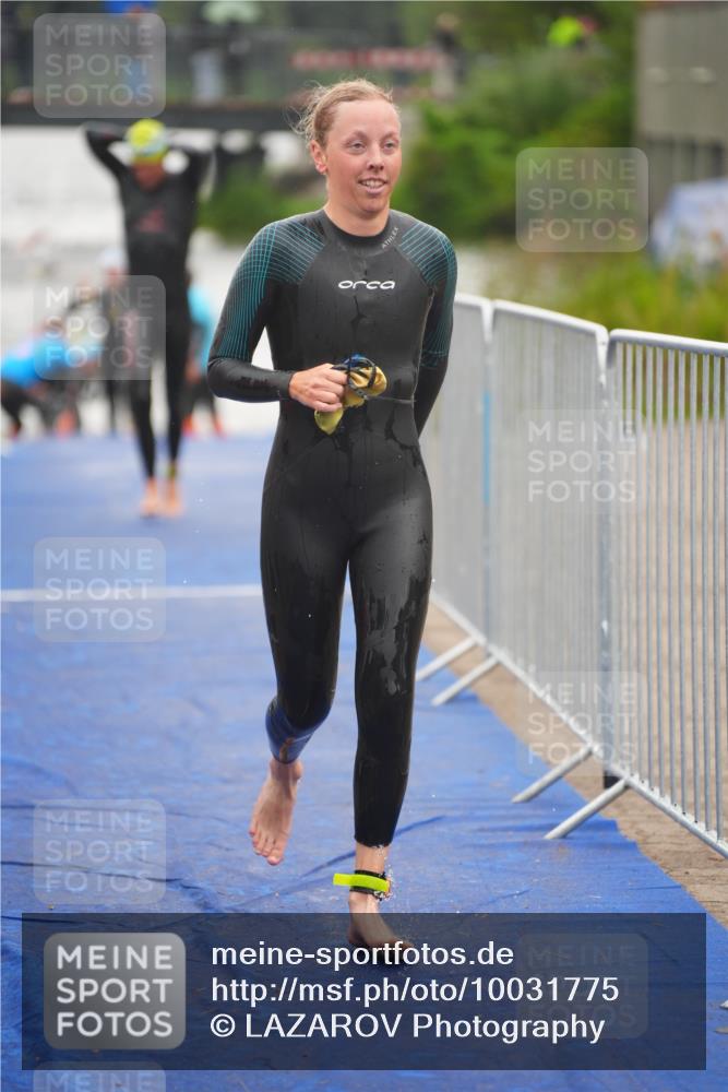 30.08.2026 - Elbe Triathlon Hamburg LAZAROV Photography http://msf.ph/oto/10031775 30.08.2026 08:38:32 Schwimmen 286, 324, 366 meine-sportfotos.de