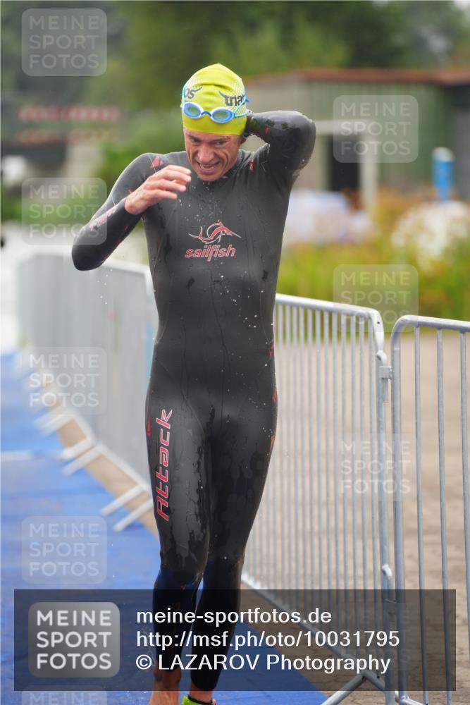 30.08.2026 - Elbe Triathlon Hamburg LAZAROV Photography http://msf.ph/oto/10031795 30.08.2026 08:38:37 Schwimmen 286, 359, 366 meine-sportfotos.de