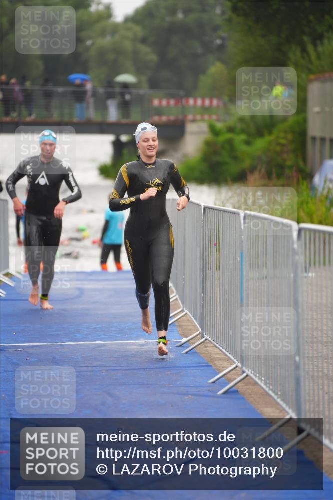 30.08.2026 - Elbe Triathlon Hamburg LAZAROV Photography http://msf.ph/oto/10031800 30.08.2026 08:38:39 Schwimmen 262, 286, 359, 366 meine-sportfotos.de