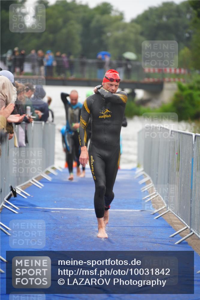 30.08.2026 - Elbe Triathlon Hamburg LAZAROV Photography http://msf.ph/oto/10031842 30.08.2026 08:39:00 Schwimmen 251, 275, 284, 353 meine-sportfotos.de