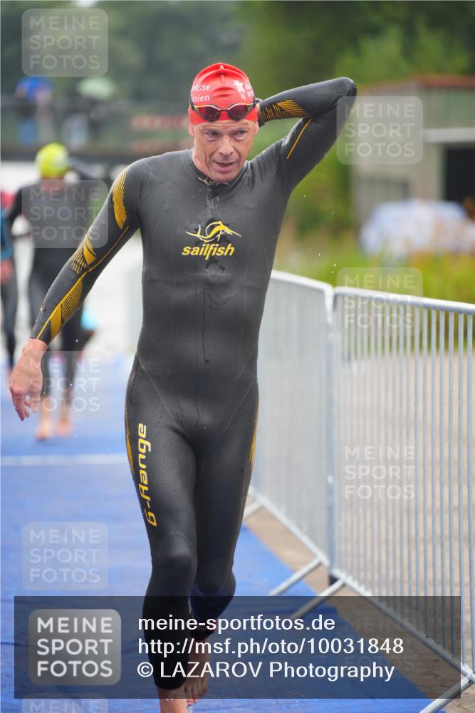 30.08.2026 - Elbe Triathlon Hamburg LAZAROV Photography http://msf.ph/oto/10031848 30.08.2026 08:39:02 Schwimmen 251, 255, 275, 284, 353 meine-sportfotos.de