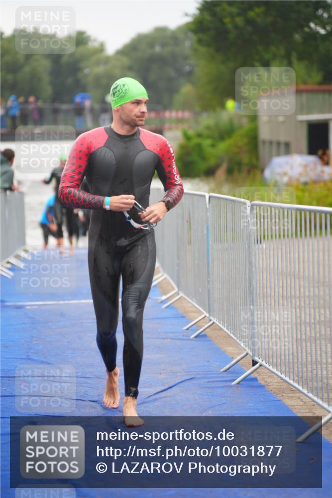 30.08.2026 - Elbe Triathlon Hamburg LAZAROV Photography http://msf.ph/oto/10031877 30.08.2026 08:39:10 Schwimmen 251, 255, 275, 284, 353 meine-sportfotos.de
