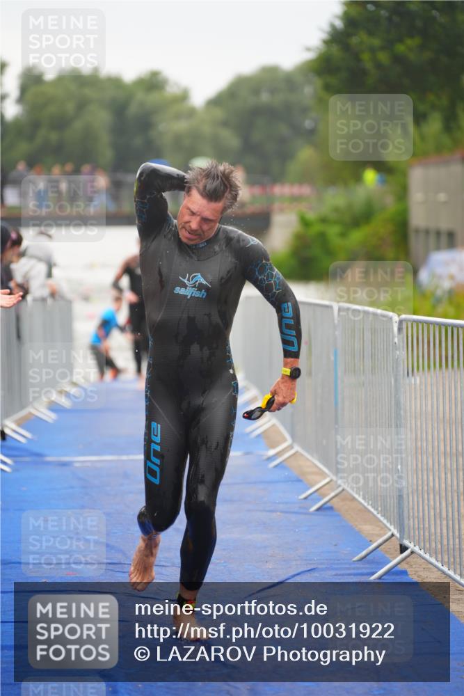 30.08.2026 - Elbe Triathlon Hamburg LAZAROV Photography http://msf.ph/oto/10031922 30.08.2026 08:39:21 Schwimmen 255, 270, 351, 389, 391 meine-sportfotos.de