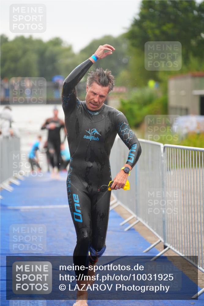 30.08.2026 - Elbe Triathlon Hamburg LAZAROV Photography http://msf.ph/oto/10031925 30.08.2026 08:39:21 Schwimmen 255, 270, 351, 389, 391 meine-sportfotos.de