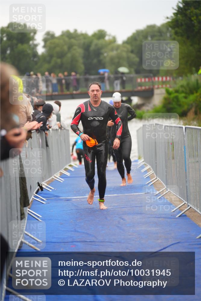 30.08.2026 - Elbe Triathlon Hamburg LAZAROV Photography http://msf.ph/oto/10031945 30.08.2026 08:39:30 Schwimmen 263, 270, 297, 347, 351, 389, 391 meine-sportfotos.de
