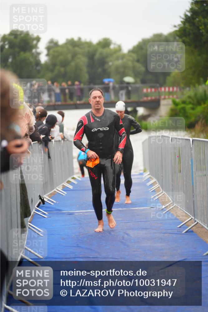 30.08.2026 - Elbe Triathlon Hamburg LAZAROV Photography http://msf.ph/oto/10031947 30.08.2026 08:39:30 Schwimmen 263, 270, 297, 347, 351, 389, 391 meine-sportfotos.de