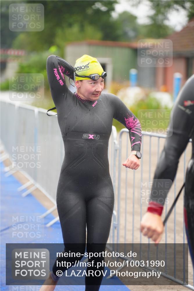 30.08.2026 - Elbe Triathlon Hamburg LAZAROV Photography http://msf.ph/oto/10031990 30.08.2026 08:39:40 Schwimmen 252, 263, 285, 297, 347, 380, 411 meine-sportfotos.de