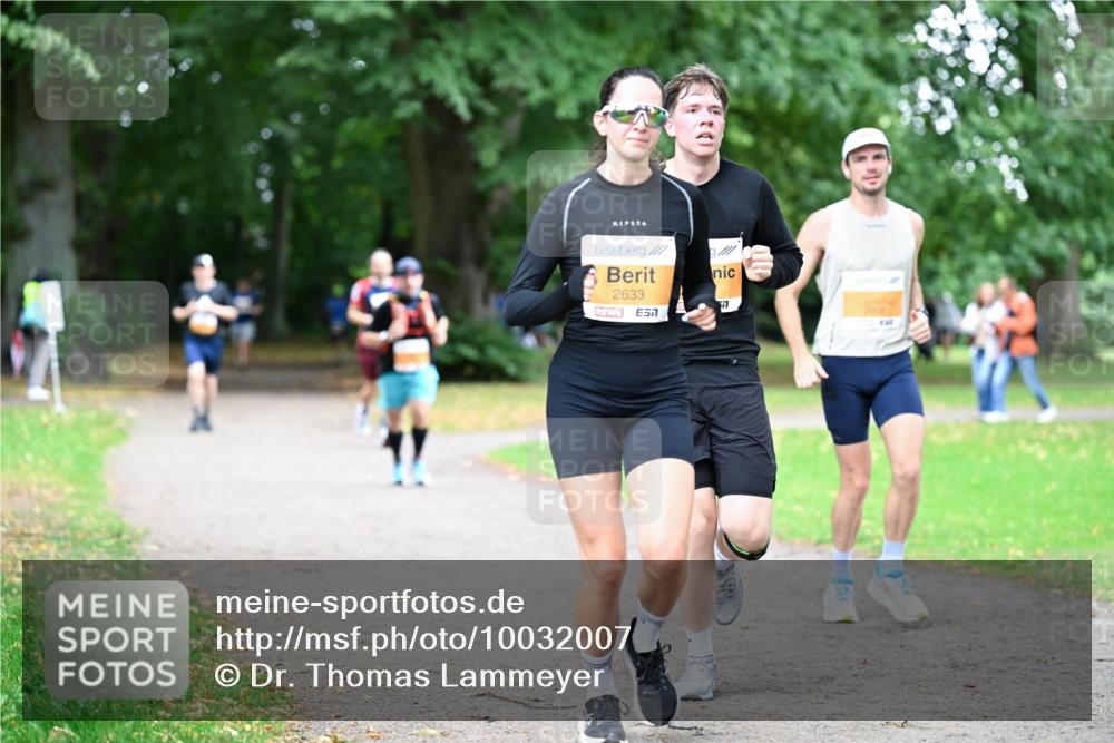 30.08.2026 - Blankeneser Heldenlauf Dr. Thomas Lammeyer http://msf.ph/oto/10032007 30.08.2026 10:35:46 Laufen 2633, 777, 2958 meine-sportfotos.de