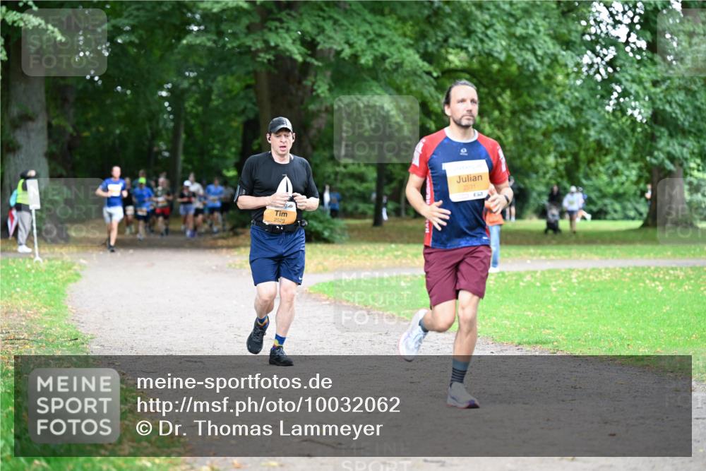 30.08.2026 - Blankeneser Heldenlauf Dr. Thomas Lammeyer http://msf.ph/oto/10032062 30.08.2026 10:35:52 Laufen 2529, 2531, 57 meine-sportfotos.de
