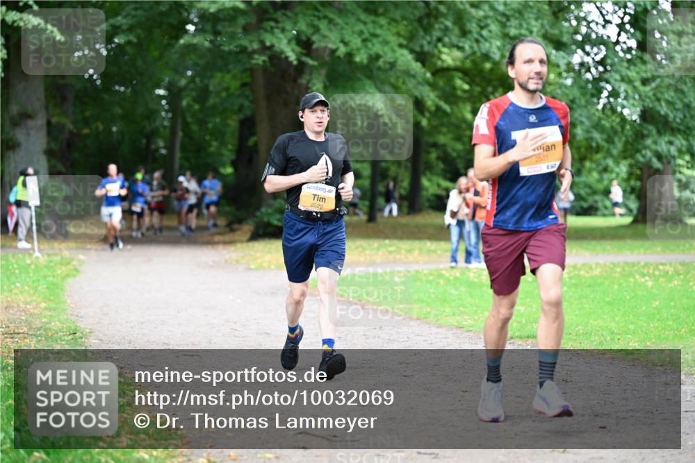 30.08.2026 - Blankeneser Heldenlauf Dr. Thomas Lammeyer http://msf.ph/oto/10032069 30.08.2026 10:35:53 Laufen 2529, 2531 meine-sportfotos.de