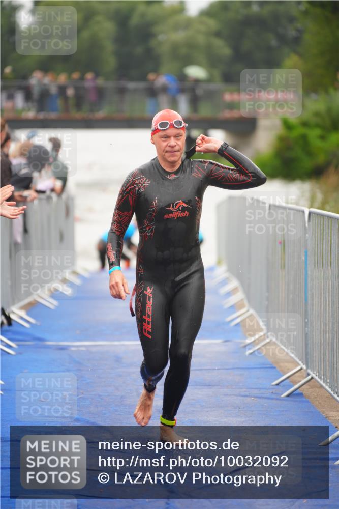 30.08.2026 - Elbe Triathlon Hamburg LAZAROV Photography http://msf.ph/oto/10032092 30.08.2026 08:40:20 Schwimmen 274, 287, 314, 315, 341, 375 meine-sportfotos.de