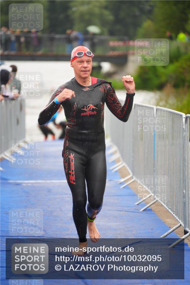 30.08.2026 - Elbe Triathlon Hamburg LAZAROV Photography http://msf.ph/oto/10032095 30.08.2026 08:40:20 Schwimmen 274, 287, 314, 315, 341, 375 meine-sportfotos.de