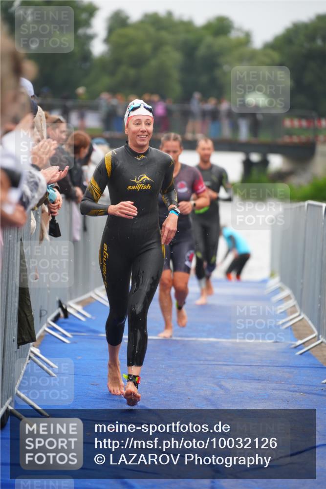30.08.2026 - Elbe Triathlon Hamburg LAZAROV Photography http://msf.ph/oto/10032126 30.08.2026 08:40:36 Schwimmen 258, 288, 343, 383 meine-sportfotos.de