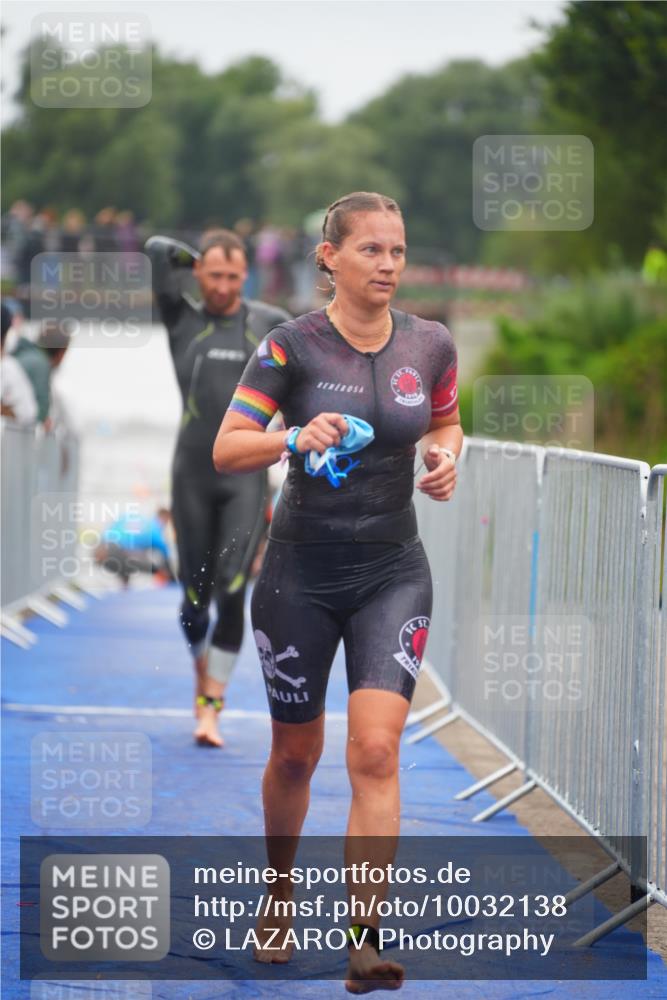 30.08.2026 - Elbe Triathlon Hamburg LAZAROV Photography http://msf.ph/oto/10032138 30.08.2026 08:40:39 Schwimmen 258, 288, 343, 383 meine-sportfotos.de