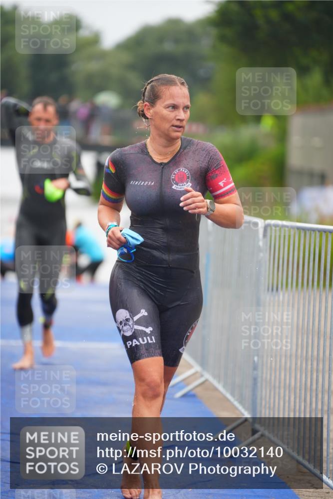 30.08.2026 - Elbe Triathlon Hamburg LAZAROV Photography http://msf.ph/oto/10032140 30.08.2026 08:40:39 Schwimmen 258, 288, 343, 383 meine-sportfotos.de