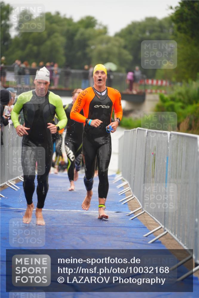 30.08.2026 - Elbe Triathlon Hamburg LAZAROV Photography http://msf.ph/oto/10032168 30.08.2026 08:40:49 Schwimmen 271, 281, 288, 321, 343, 383 meine-sportfotos.de