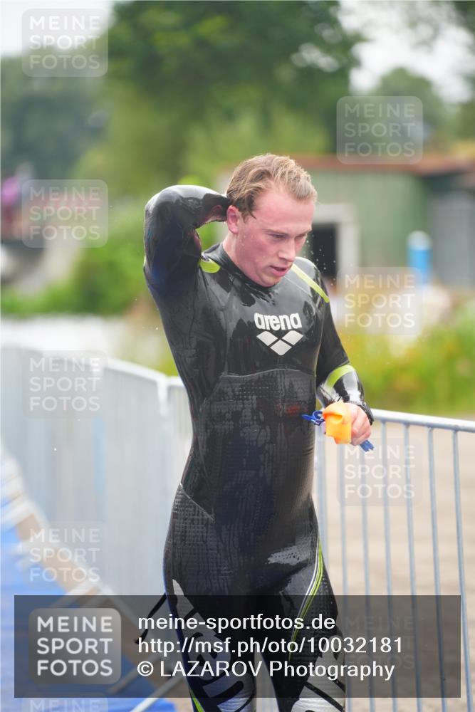 30.08.2026 - Elbe Triathlon Hamburg LAZAROV Photography http://msf.ph/oto/10032181 30.08.2026 08:40:54 Schwimmen 271, 281, 288, 299, 302, 321, 340, 386 meine-sportfotos.de