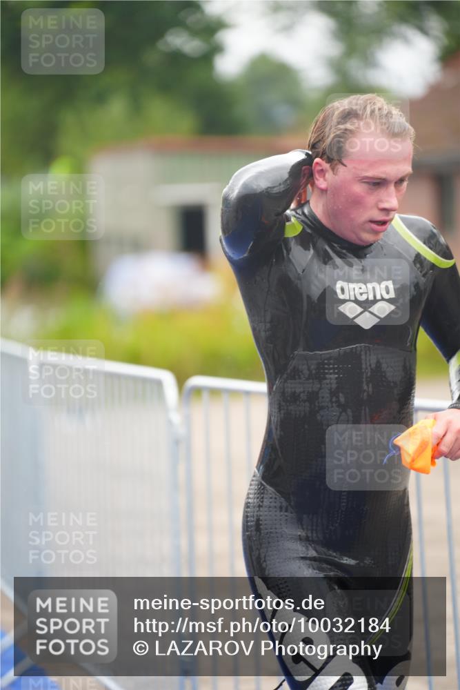 30.08.2026 - Elbe Triathlon Hamburg LAZAROV Photography http://msf.ph/oto/10032184 30.08.2026 08:40:54 Schwimmen 271, 281, 288, 299, 302, 321, 340, 386 meine-sportfotos.de
