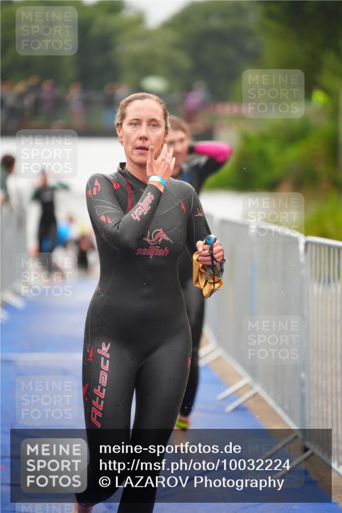 30.08.2026 - Elbe Triathlon Hamburg LAZAROV Photography http://msf.ph/oto/10032224 30.08.2026 08:41:04 Schwimmen 271, 281, 299, 301, 302, 321, 327, 340, 369, 386 meine-sportfotos.de