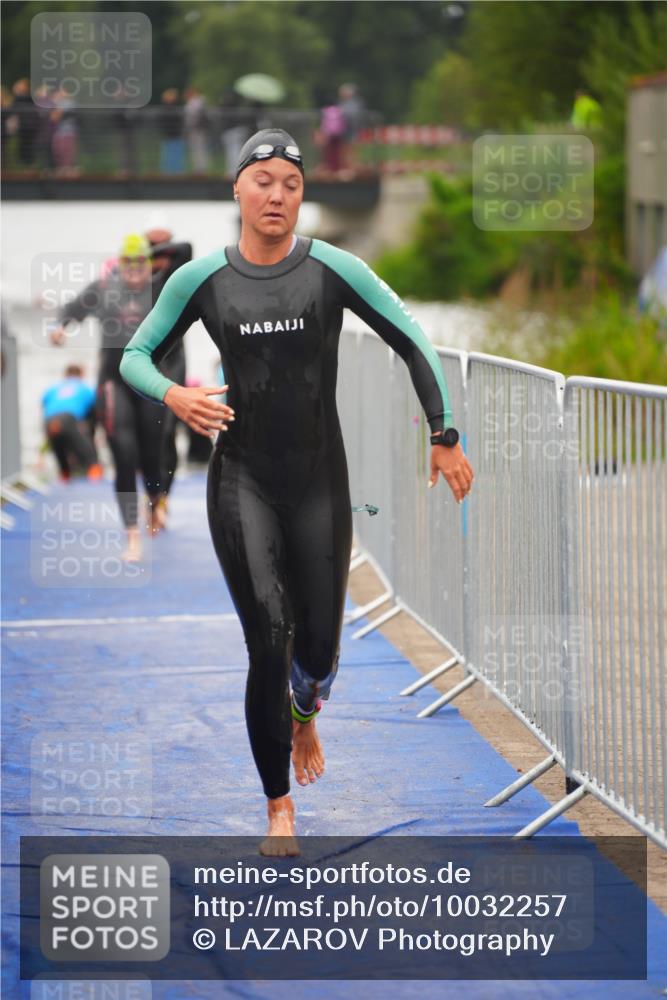 30.08.2026 - Elbe Triathlon Hamburg LAZAROV Photography http://msf.ph/oto/10032257 30.08.2026 08:41:11 Schwimmen 273, 299, 301, 302, 327, 329, 340, 369, 376, 386, 393 meine-sportfotos.de