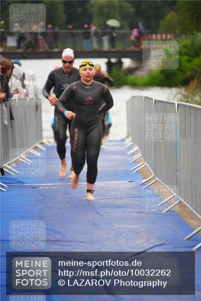 30.08.2026 - Elbe Triathlon Hamburg LAZAROV Photography http://msf.ph/oto/10032262 30.08.2026 08:41:14 Schwimmen 273, 301, 327, 329, 369, 376, 386, 393 meine-sportfotos.de