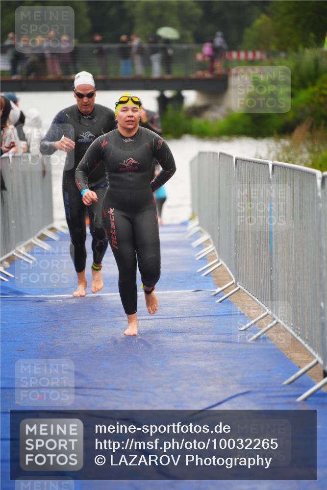 30.08.2026 - Elbe Triathlon Hamburg LAZAROV Photography http://msf.ph/oto/10032265 30.08.2026 08:41:14 Schwimmen 273, 301, 327, 329, 369, 376, 386, 393 meine-sportfotos.de