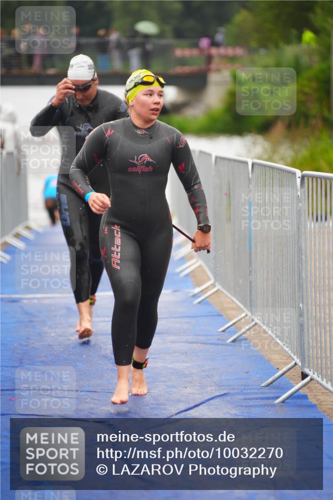 30.08.2026 - Elbe Triathlon Hamburg LAZAROV Photography http://msf.ph/oto/10032270 30.08.2026 08:41:15 Schwimmen 245, 273, 279, 301, 327, 329, 369, 376, 393 meine-sportfotos.de
