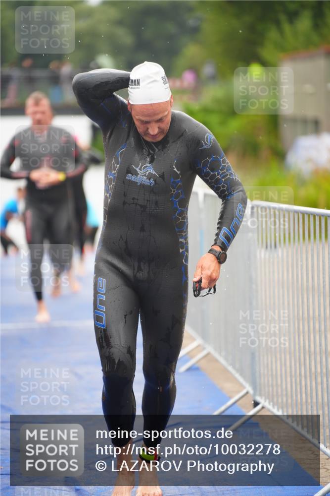 30.08.2026 - Elbe Triathlon Hamburg LAZAROV Photography http://msf.ph/oto/10032278 30.08.2026 08:41:17 Schwimmen 245, 273, 279, 301, 305, 327, 329, 369, 376, 393 meine-sportfotos.de
