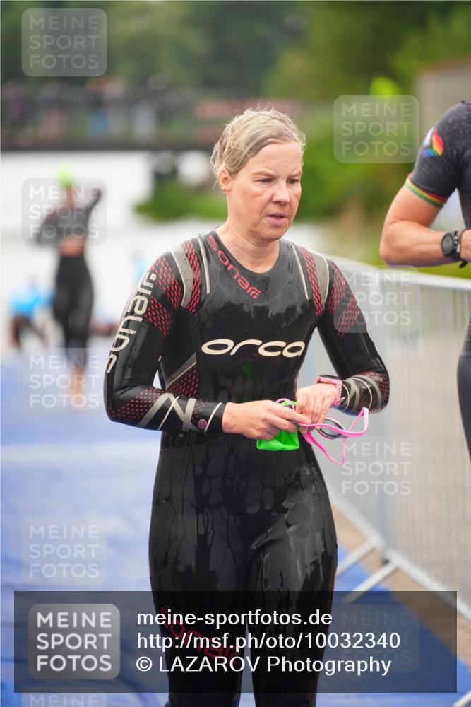 30.08.2026 - Elbe Triathlon Hamburg LAZAROV Photography http://msf.ph/oto/10032340 30.08.2026 08:41:30 Schwimmen 245, 259, 273, 279, 292, 305, 317, 354, 376 meine-sportfotos.de